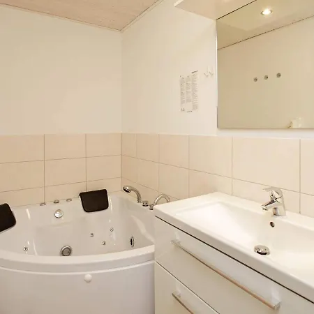 4 Star Holiday In Semesterbostad *